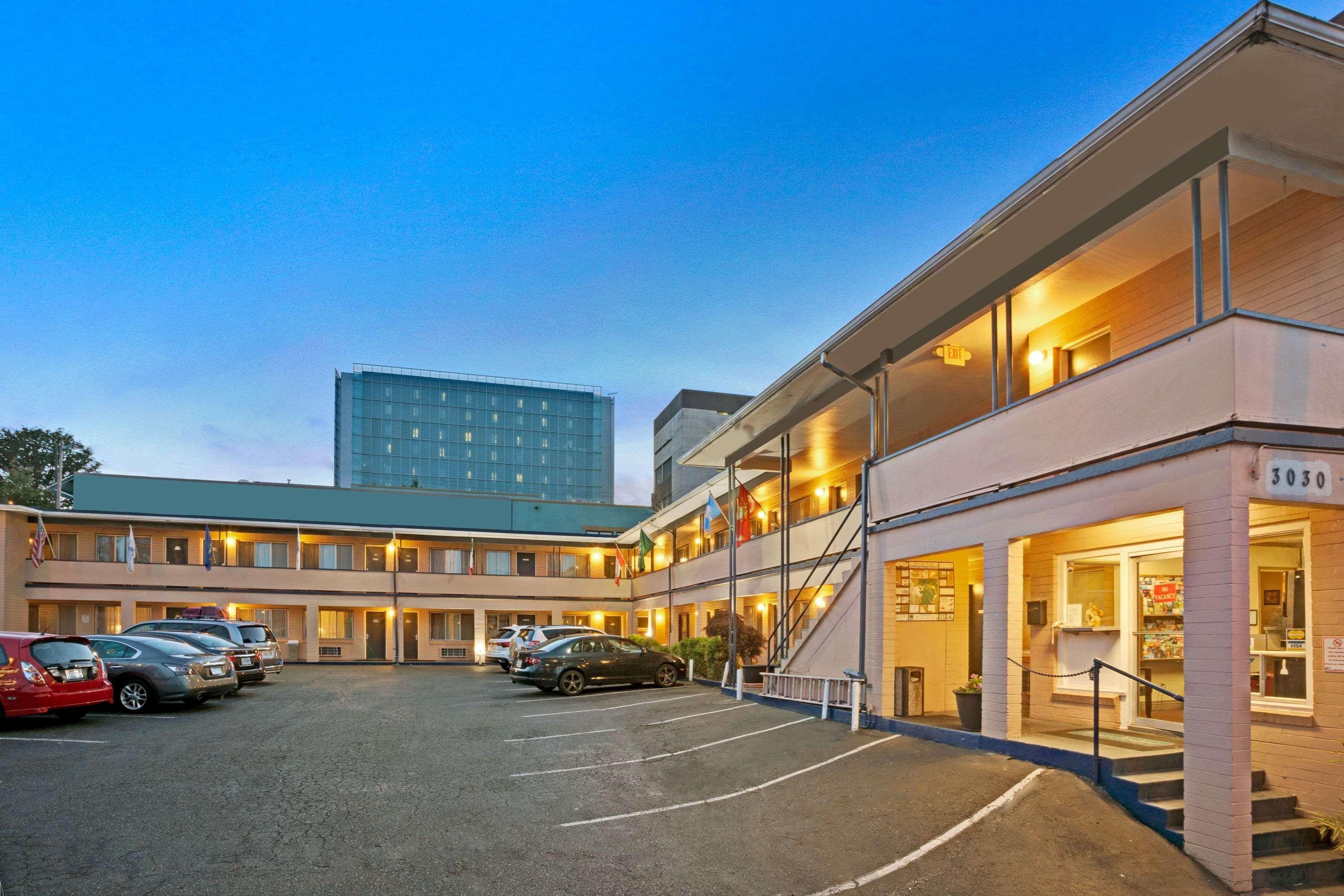 Travelodge By Wyndham Everett City Center Buitenkant foto